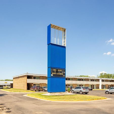 Oyo Hotel Mona Lake Muskegon Exteriér fotografie